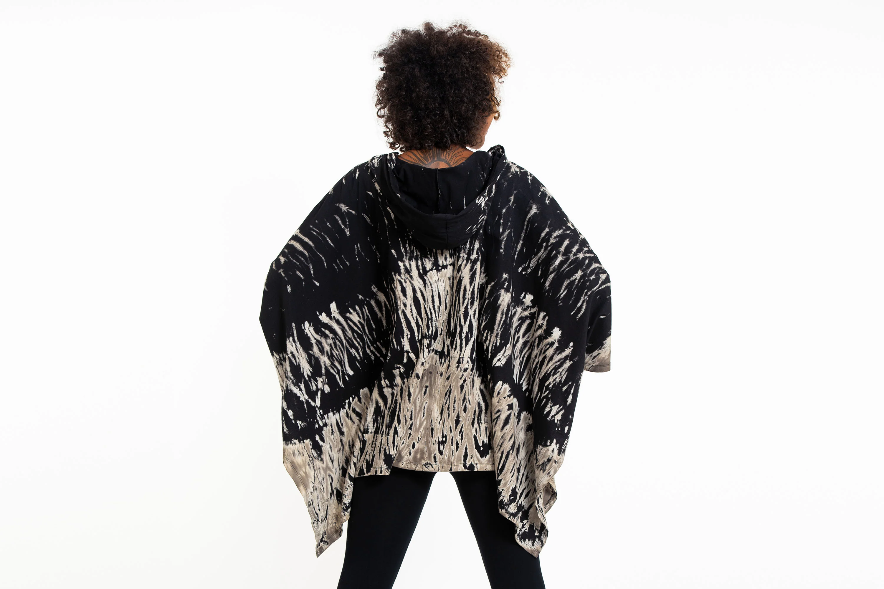 3044-Tie-Dye-Cotton-Hooded-Poncho-Jacket-in-Black-02-4.webp Tie Dye Cotton Hooded Poncho Jacket in Black 02