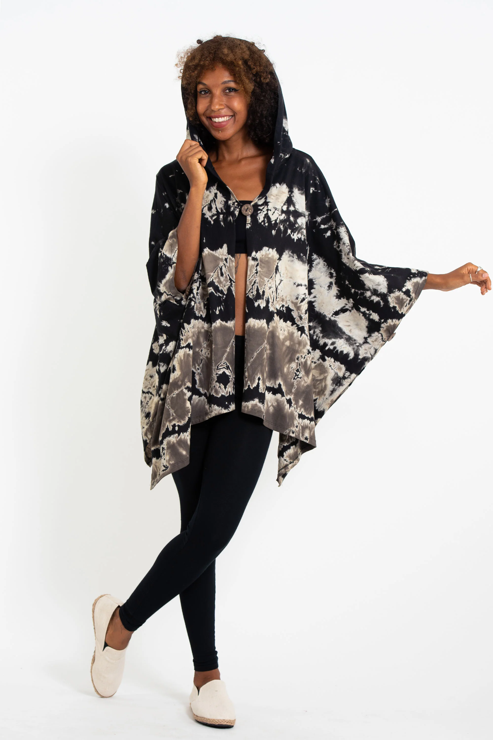 3045-Tie-Dye-Cotton-Hooded-Poncho-Jacket-in-Black-03-5.webp Tie Dye Cotton Hooded Poncho Jacket in Black 03