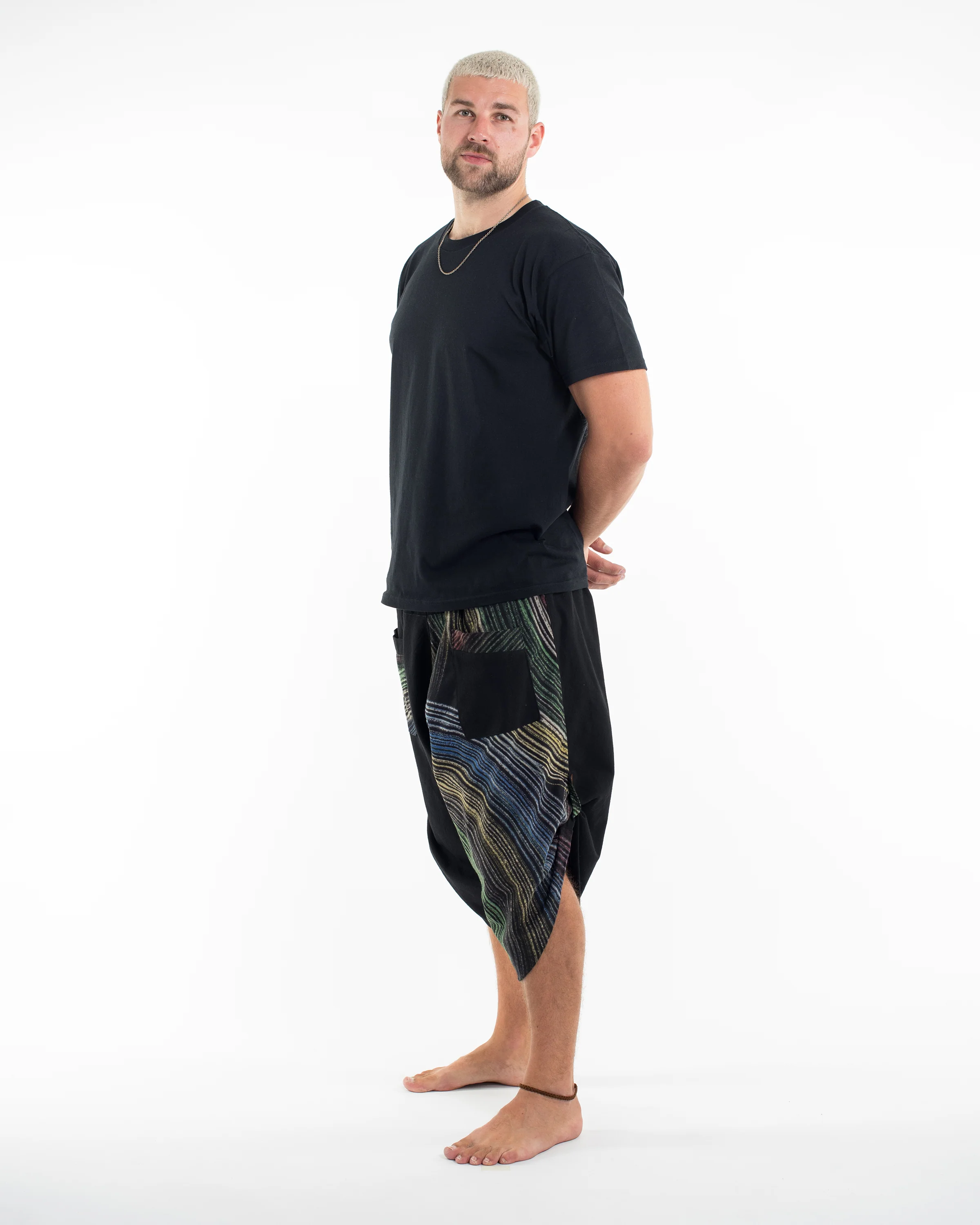 502-Two-Tone-Rainbow-Prints-Men-s-Three-Quarter-Pants-in-Black-3.webp Two Tone Rainbow Prints Men's Three Quarter Pants in Black