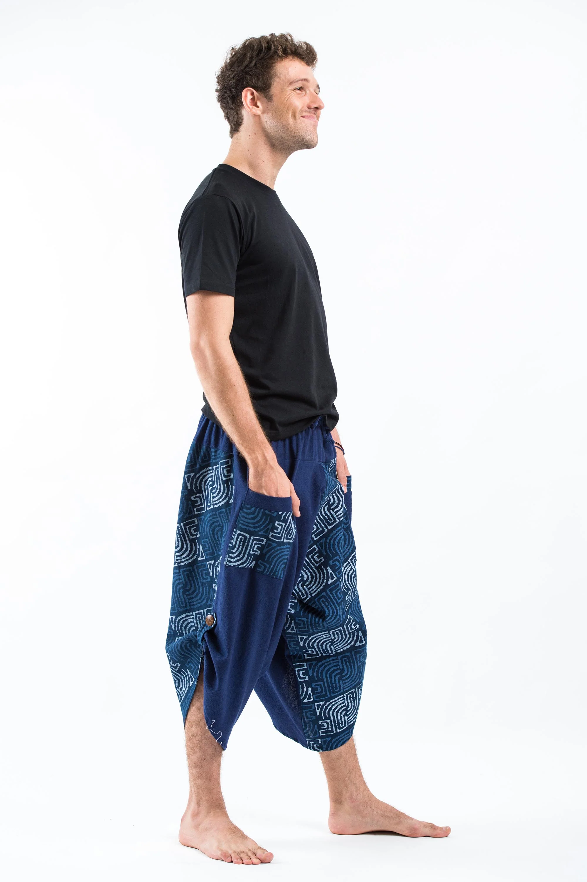 513-Two-Tone-Maze-Prints-Men-s-Three-Quarter-Pants-in-Blue-3.webp Two Tone Maze Prints Men's Three Quarter Pants in Blue