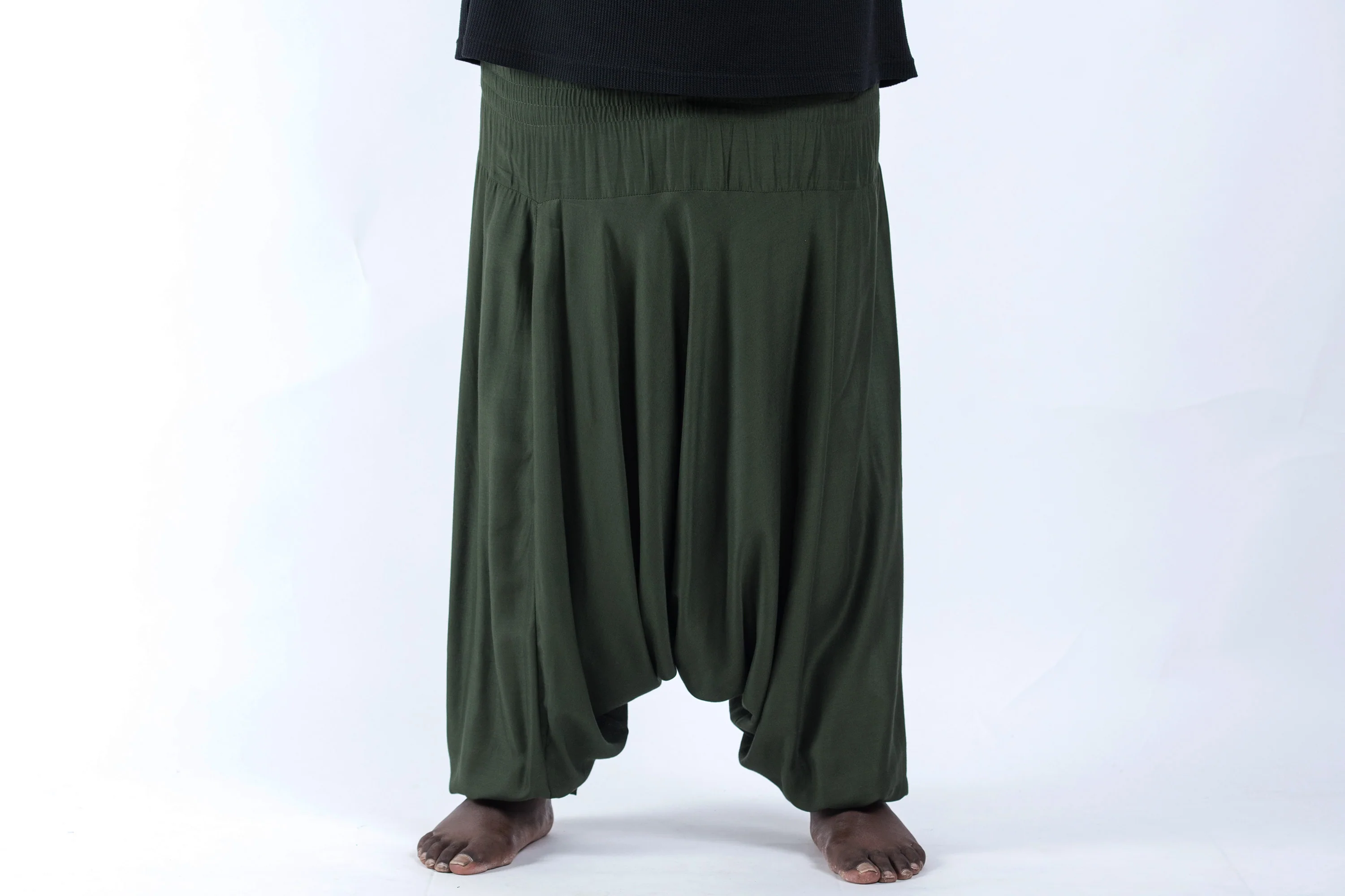 662-Plus-Size-Solid-Color-Drop-Crotch-Men-s-Harem-Pants-in-Dark-green-2.webp Plus Size Solid Color Drop Crotch Men's Harem Pants in Dark green