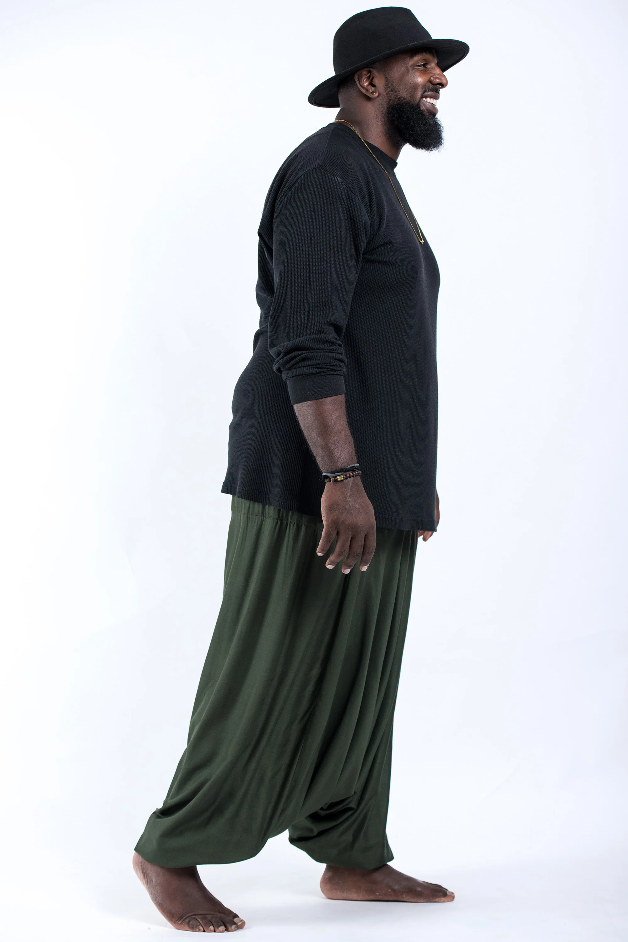 662-Plus-Size-Solid-Color-Drop-Crotch-Men-s-Harem-Pants-in-Dark-green-3.webp Plus Size Solid Color Drop Crotch Men's Harem Pants in Dark green