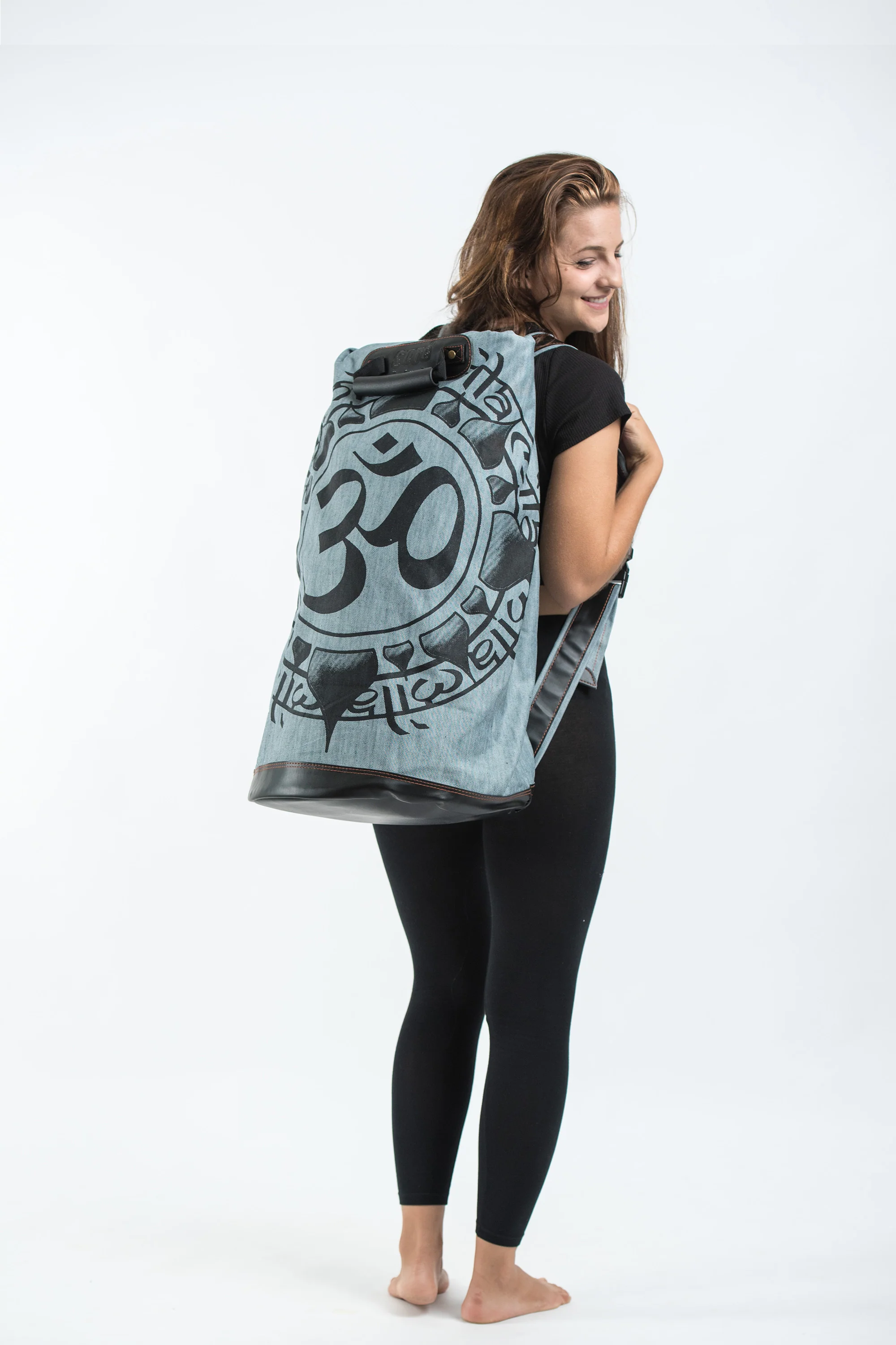 69-Infinitee-Ohm-Denim-Gear-Backpack-4.webp Infinitee Ohm Denim Gear Backpack